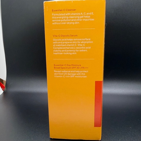 Murad Essential-C Cleanser and Serum Set - Picture 13 of 14